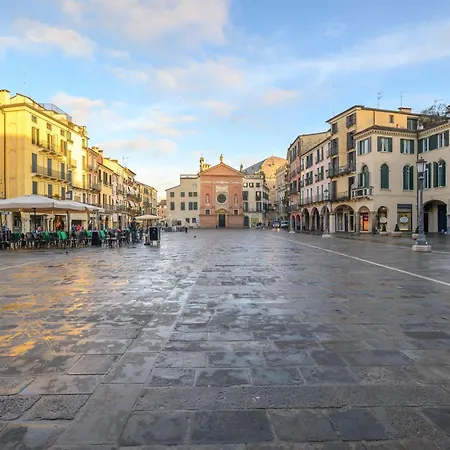 Guesthost - Torre Dell'orologio *